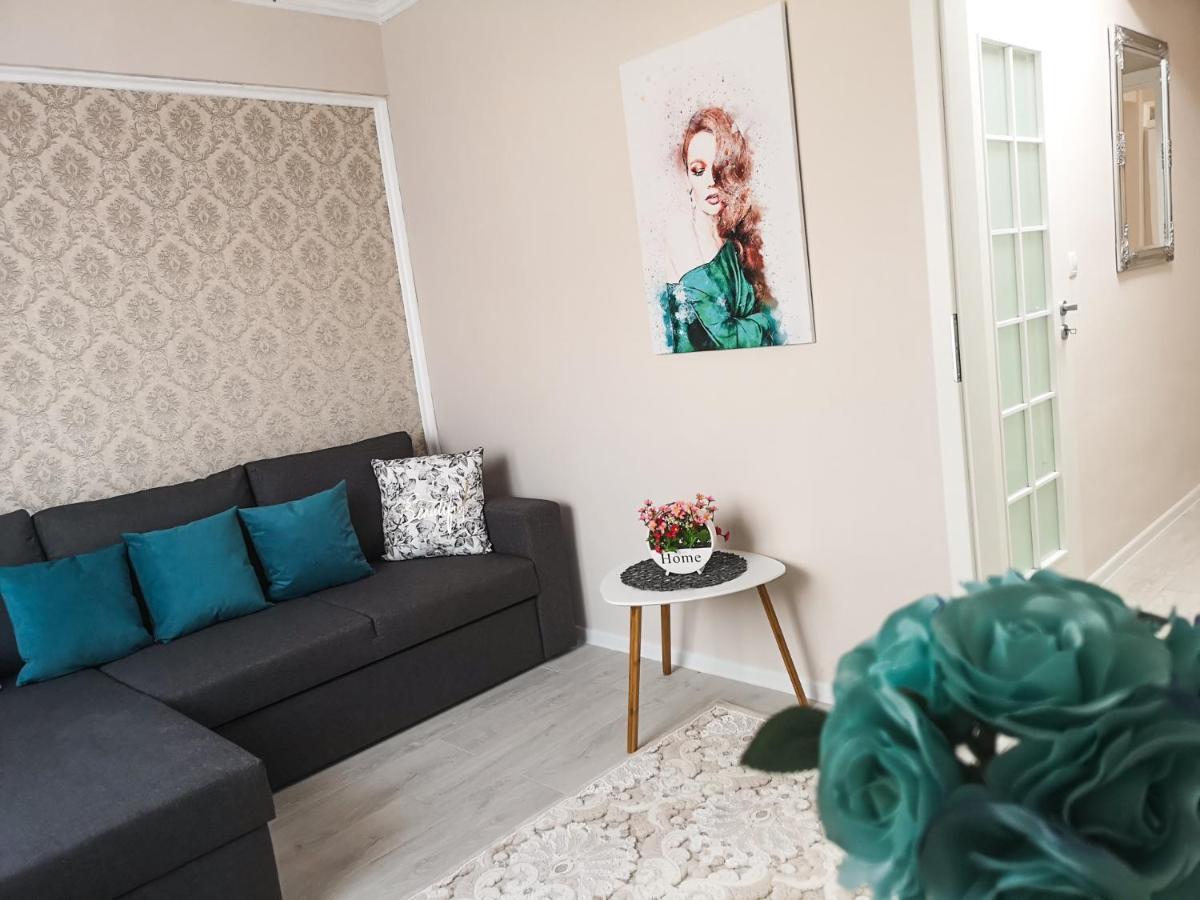Yns Apartaments Iasi Bagian luar foto